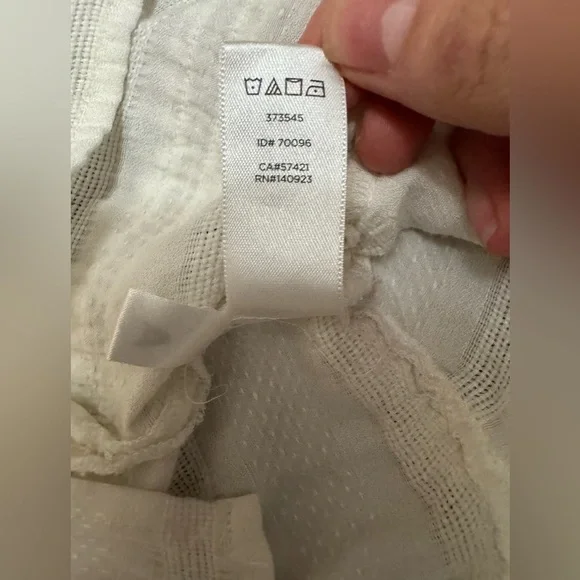 LOFT Cream Blouse with Delicate Detailing - Picture 4 of 4